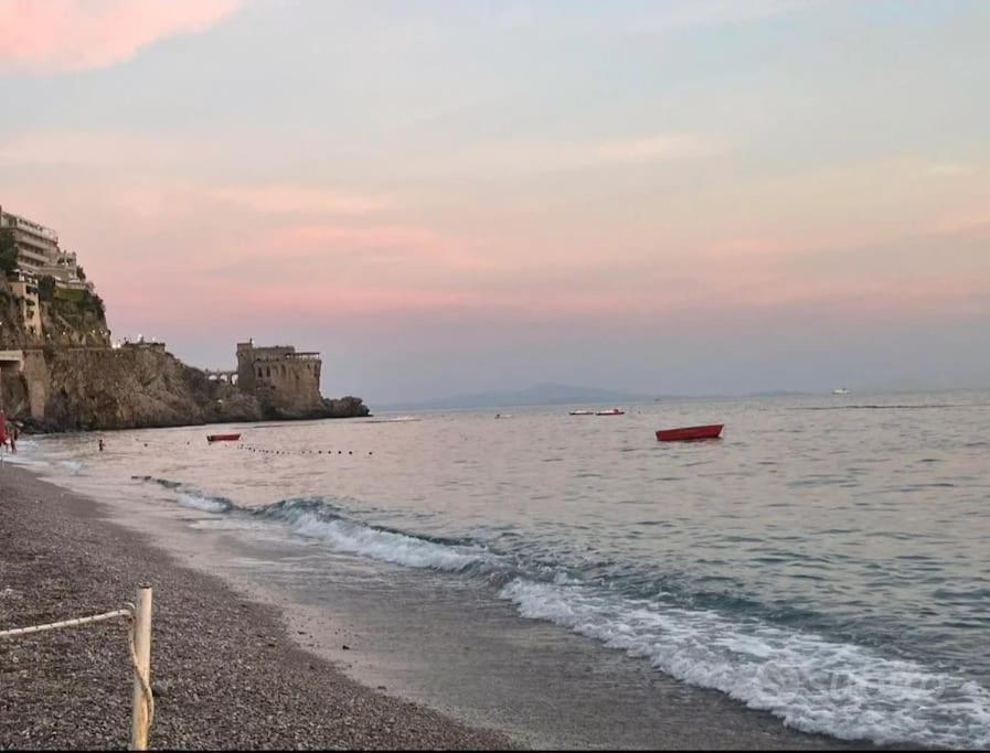Zagara Bianca Apartment Maiori Bagian luar foto